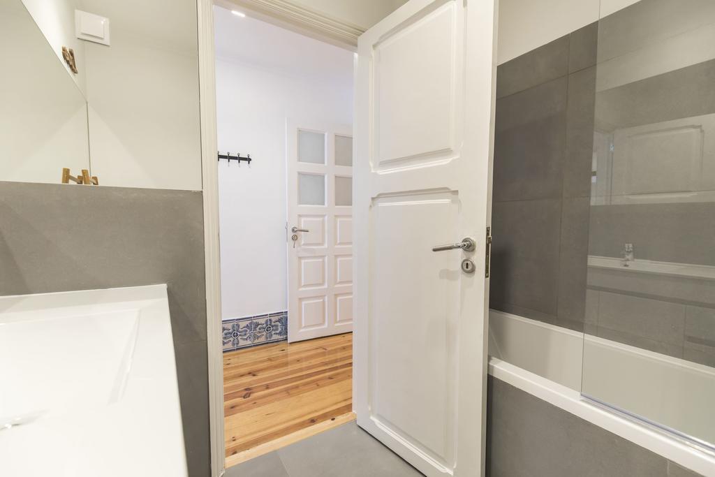 Lovelystay - Downtown Magnificent Flat Lisboa Eksteriør billede